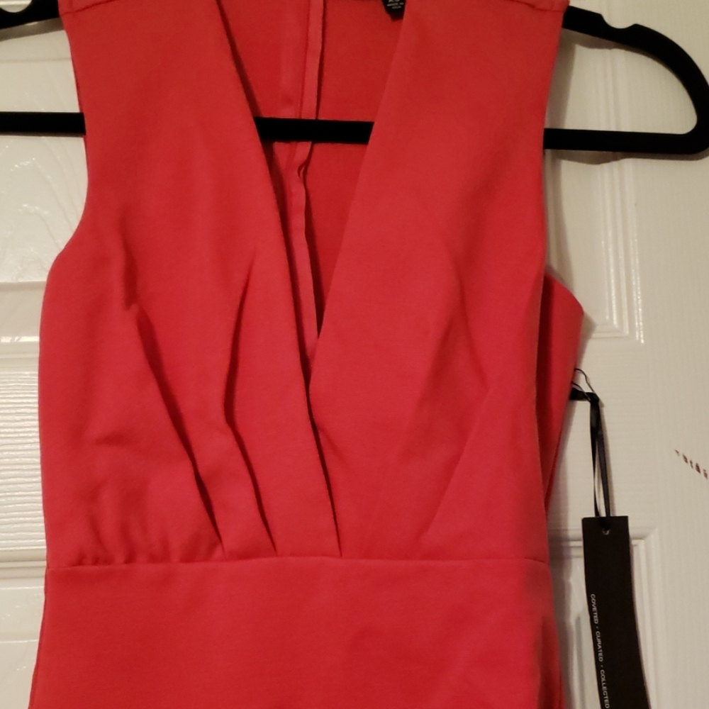 Dress - Picture 2 of 3